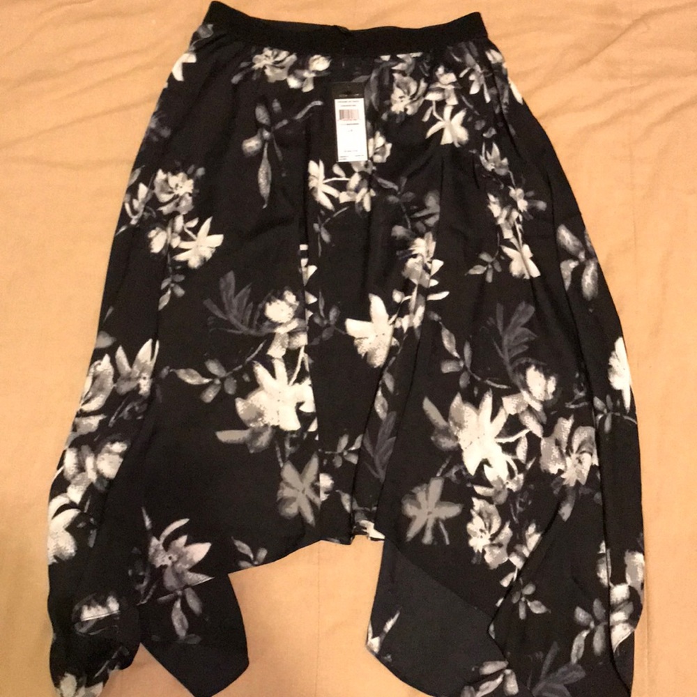Bcbg Maxazria skirt